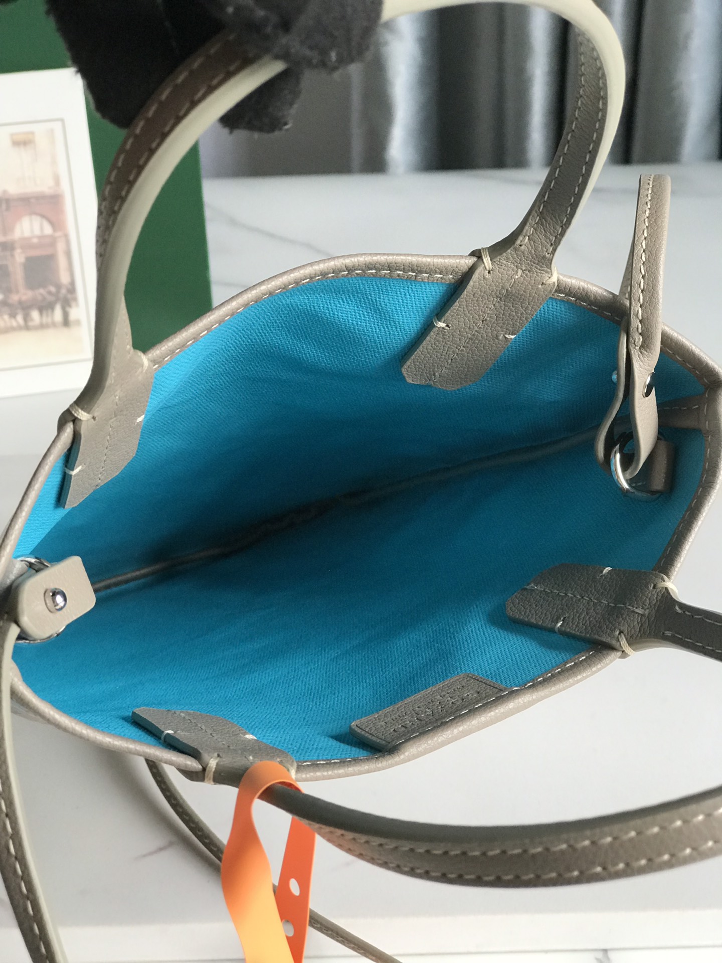 G09ard poitires bag