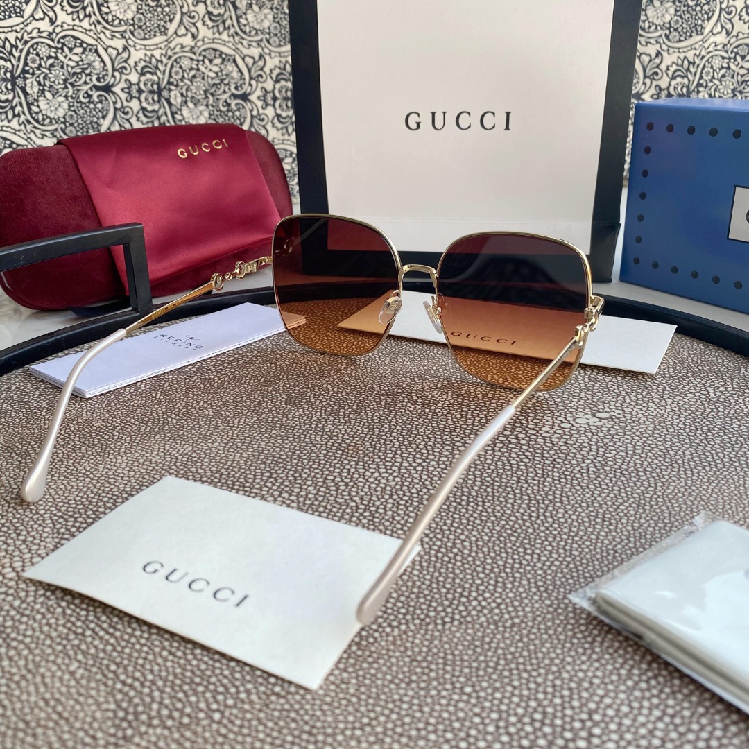SQUARE-FRAME SUNGLASSES