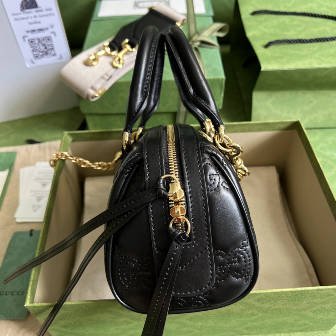 GG Matelassé leather mini bag