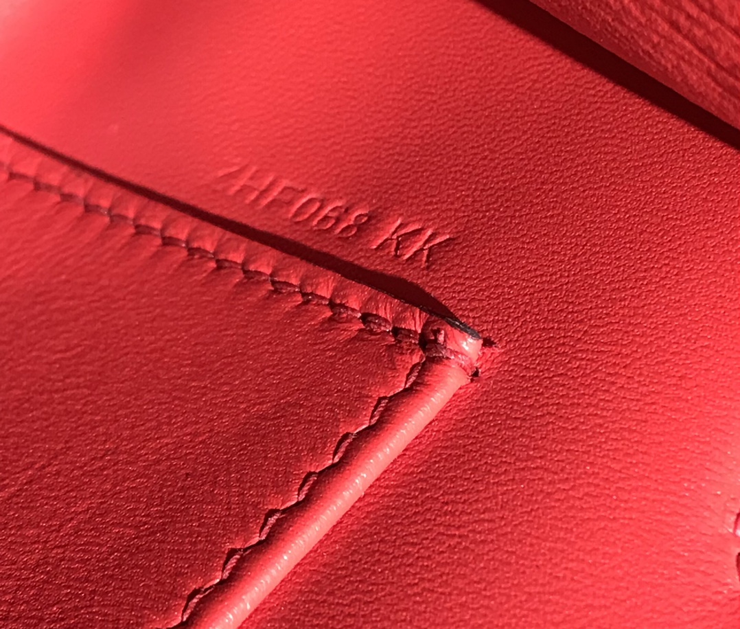 H**me5 Kelly Pochette