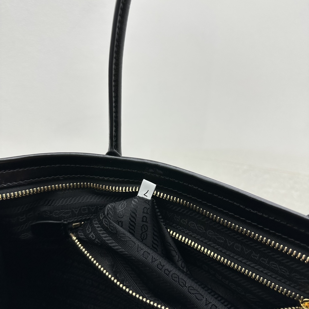 𝐏𝐫𝐚𝐝𝐚 Lus Solf