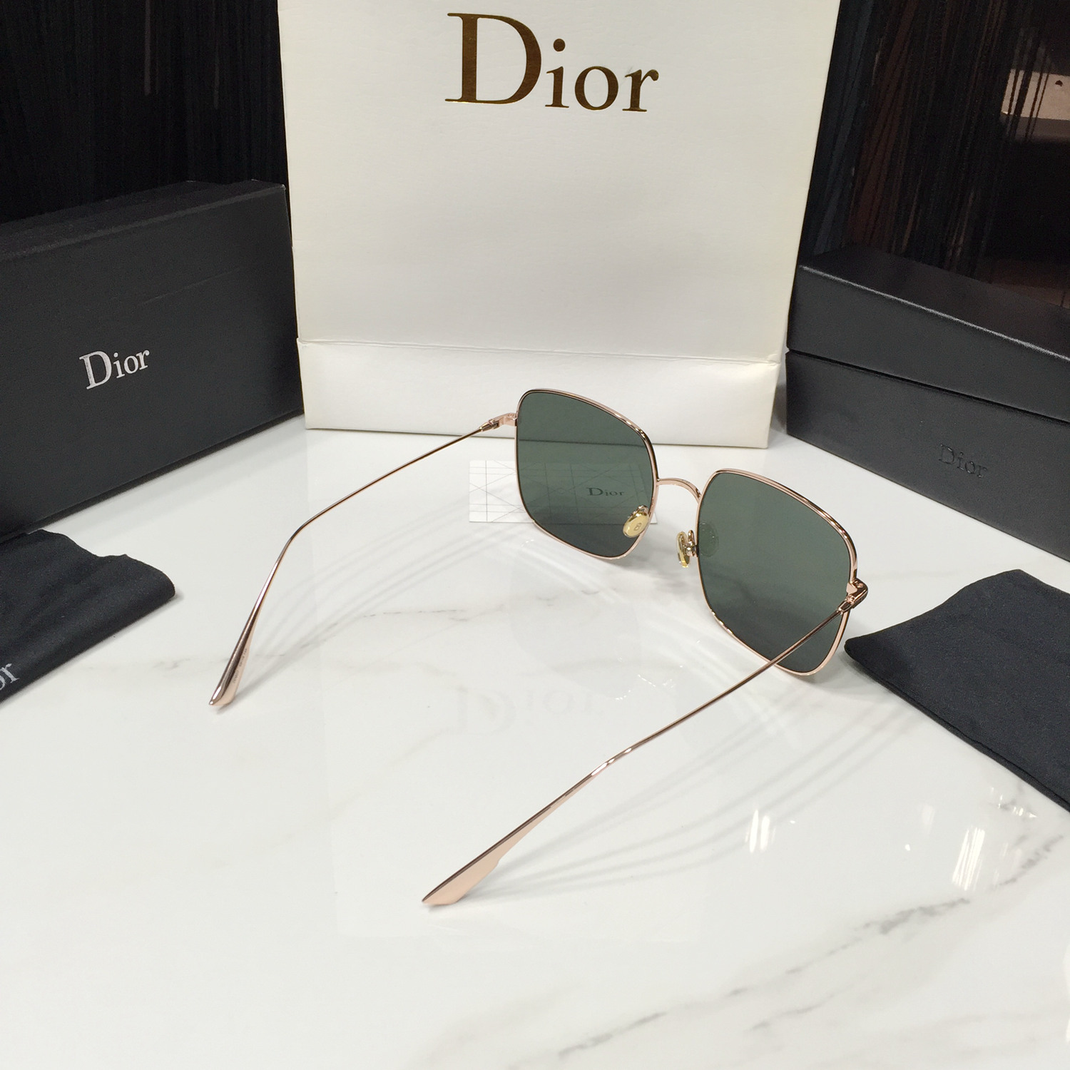 STELLAIRE Sunglasses