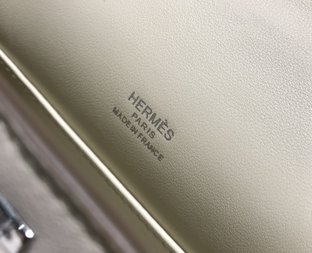 H**me5 Kelly Pochette