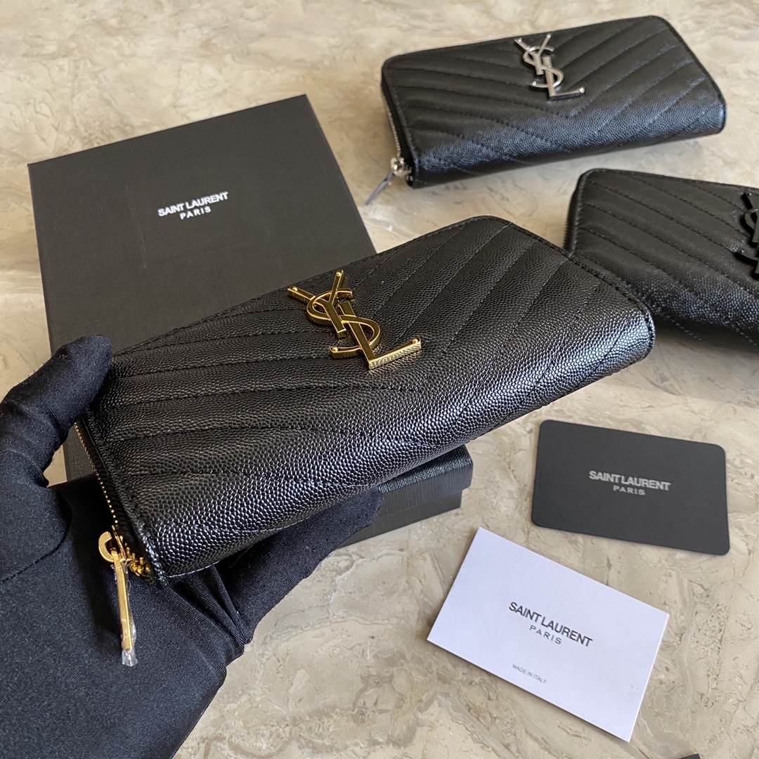 MONOGRAM CARD CASE IN GRAIN DE POUDRE EMBOSSED LEATHER