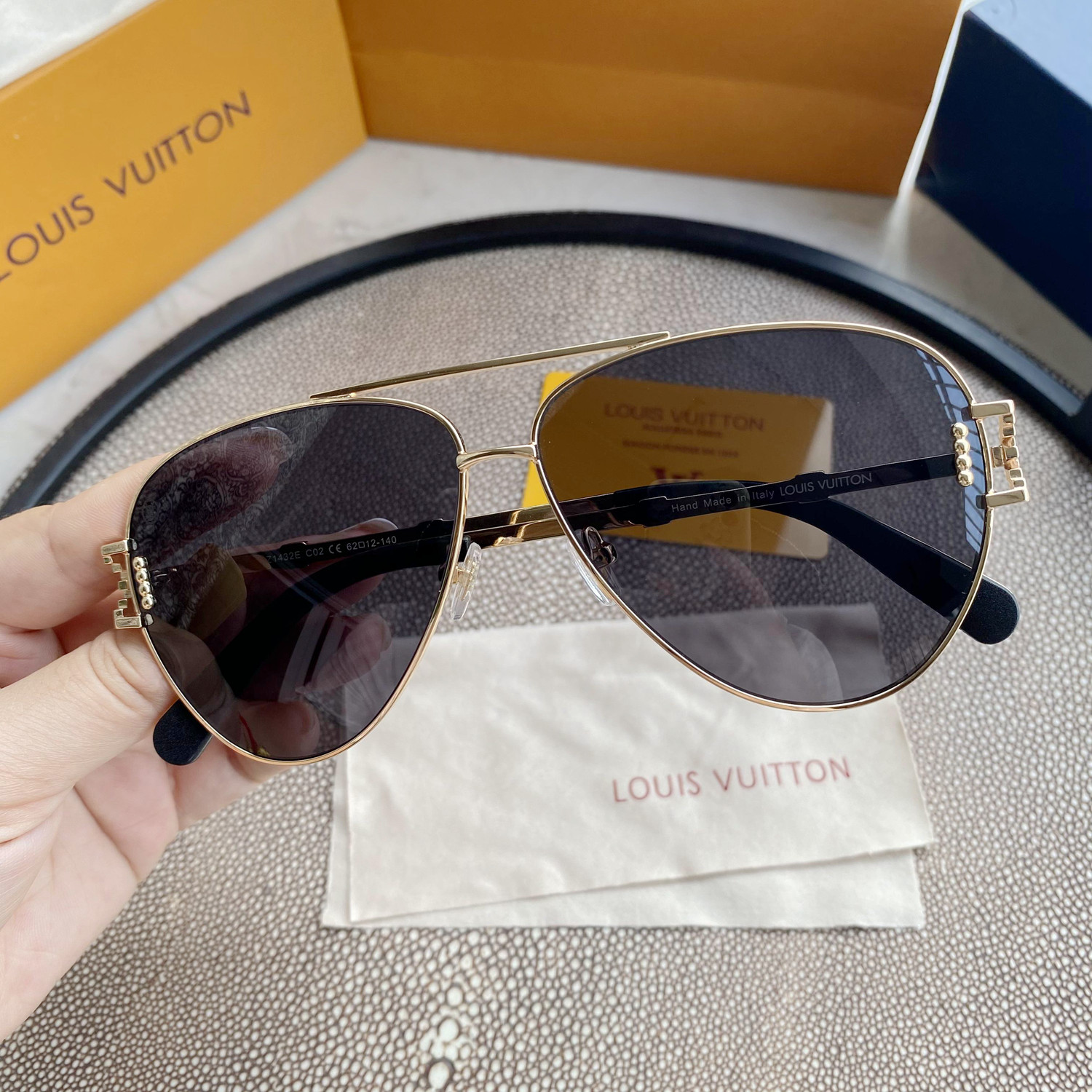 SATURNINO EYEWEAR