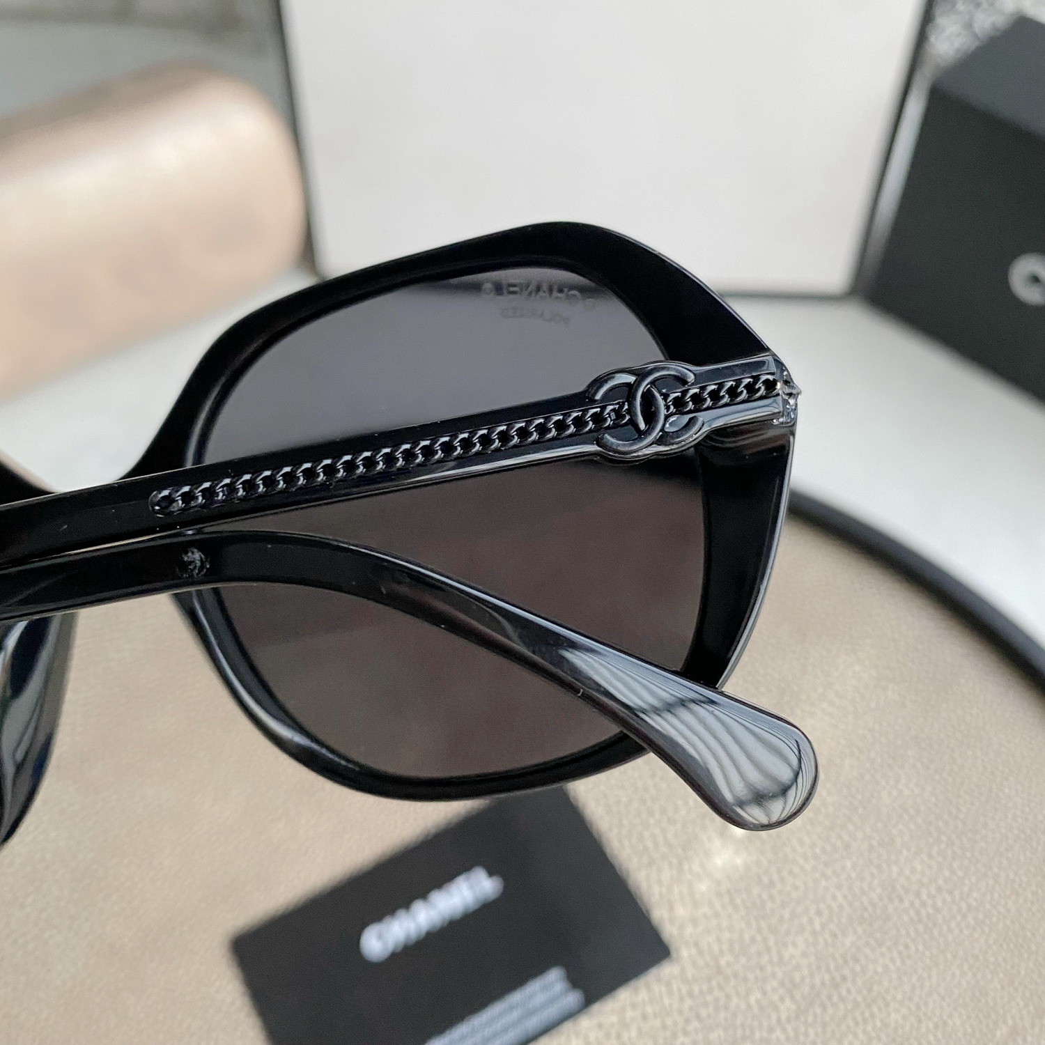 Round Sunglasses