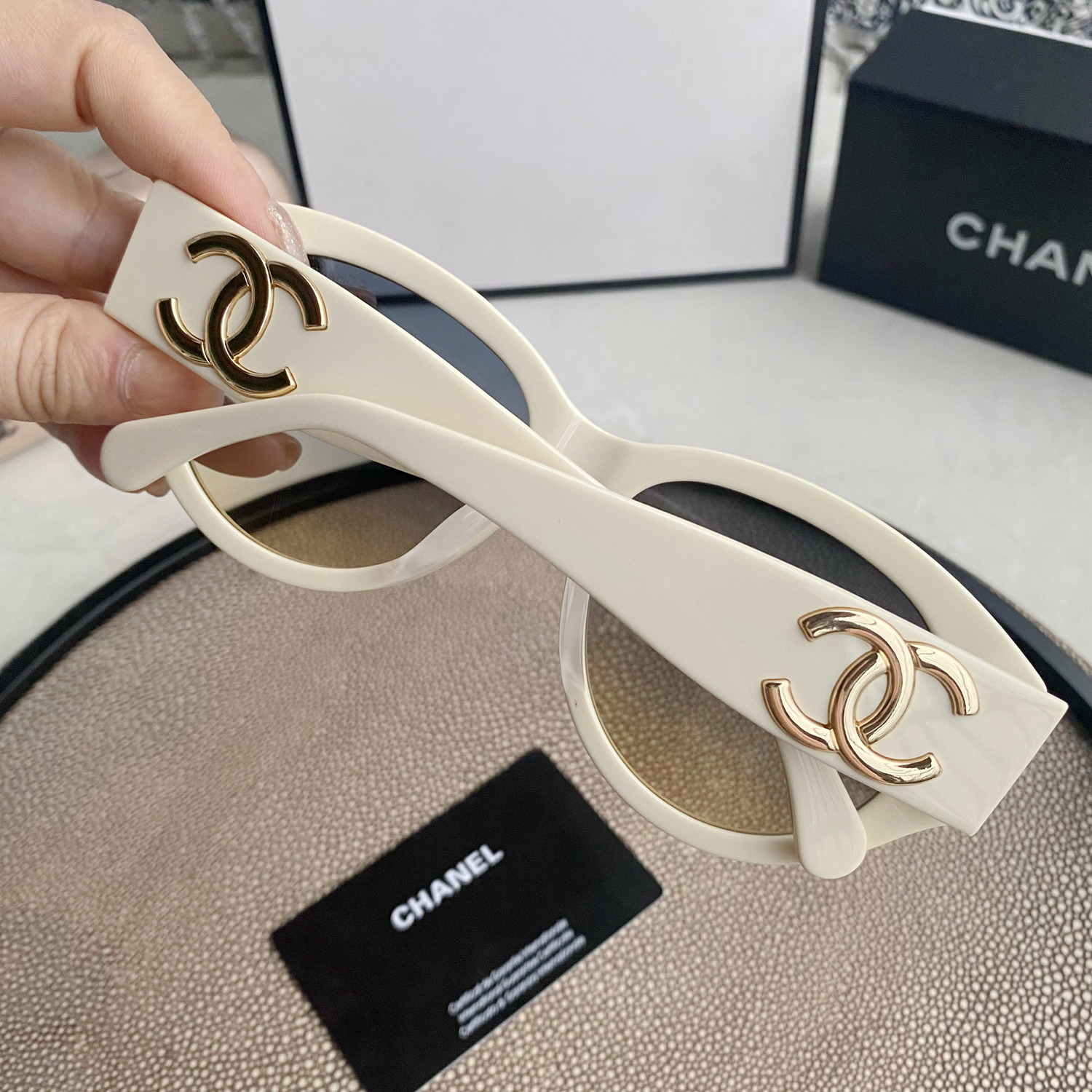 Vintage Ch**el sunglasses