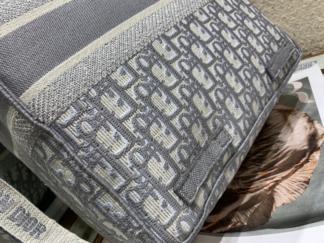 D10r Oblique Camp Bag