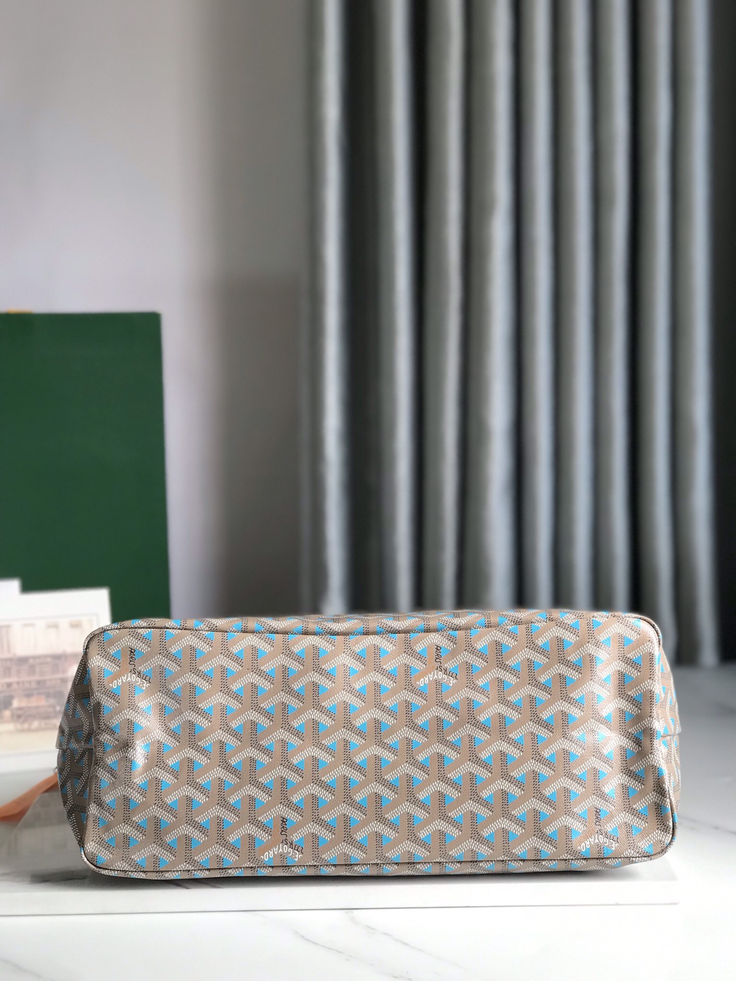 G09ard Hobo Bohème