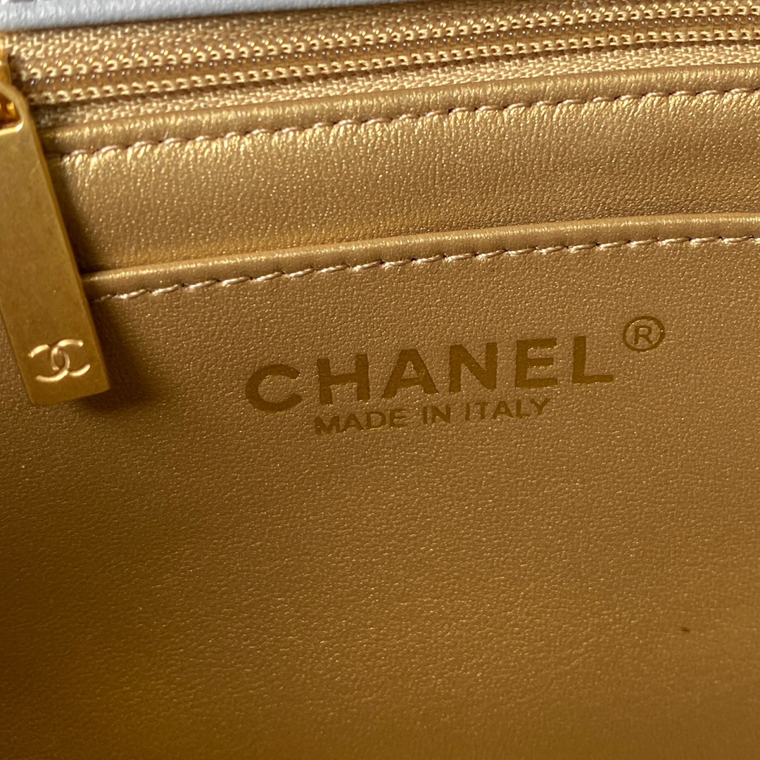 ch**el cf square with G01den ball