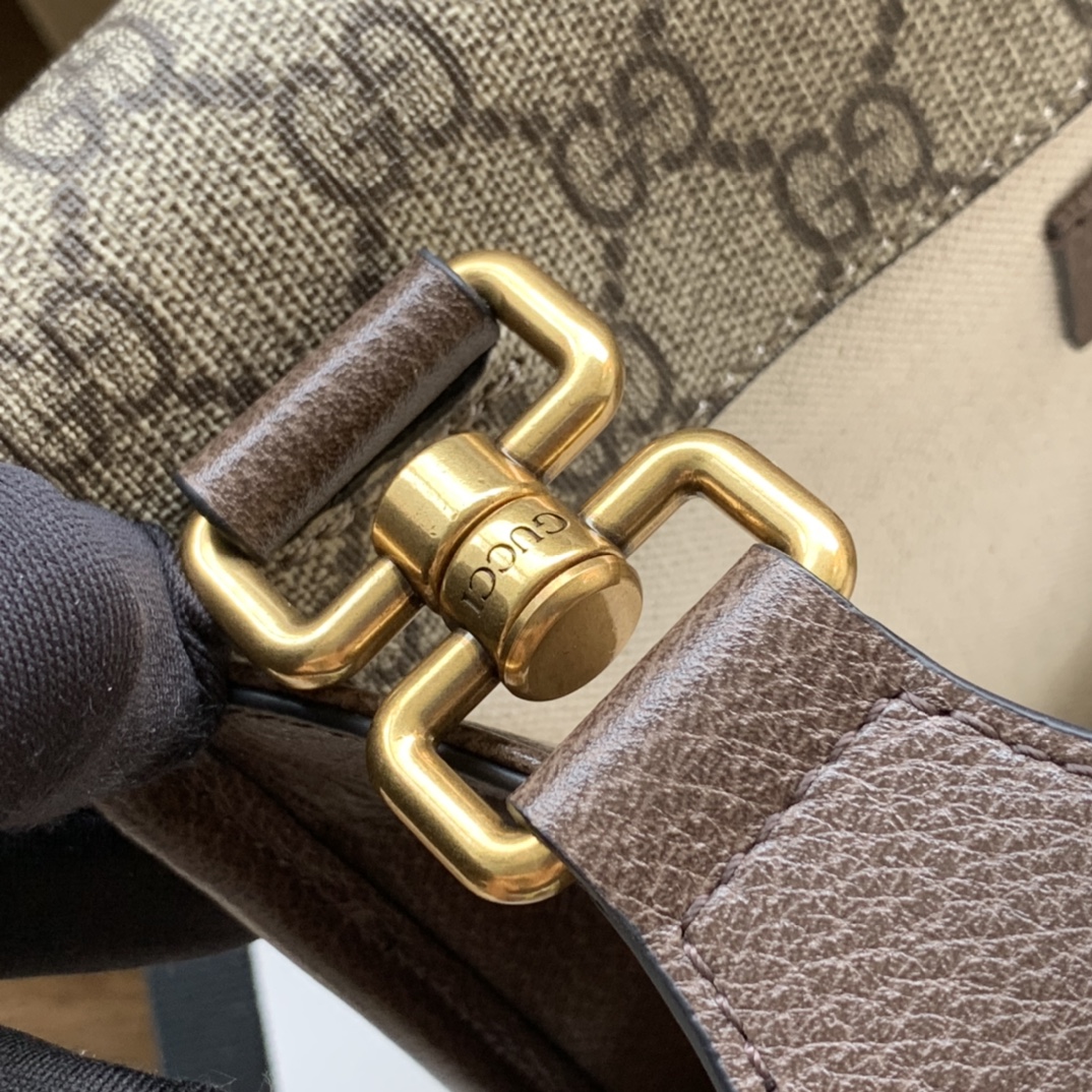 Gvc*1 SHOULDER BAG