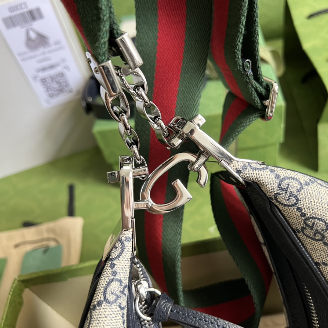 Gvc*1 Attache large shoulder bag