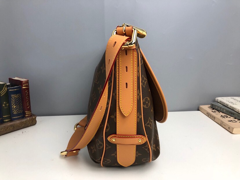 LV HANDLE BAG