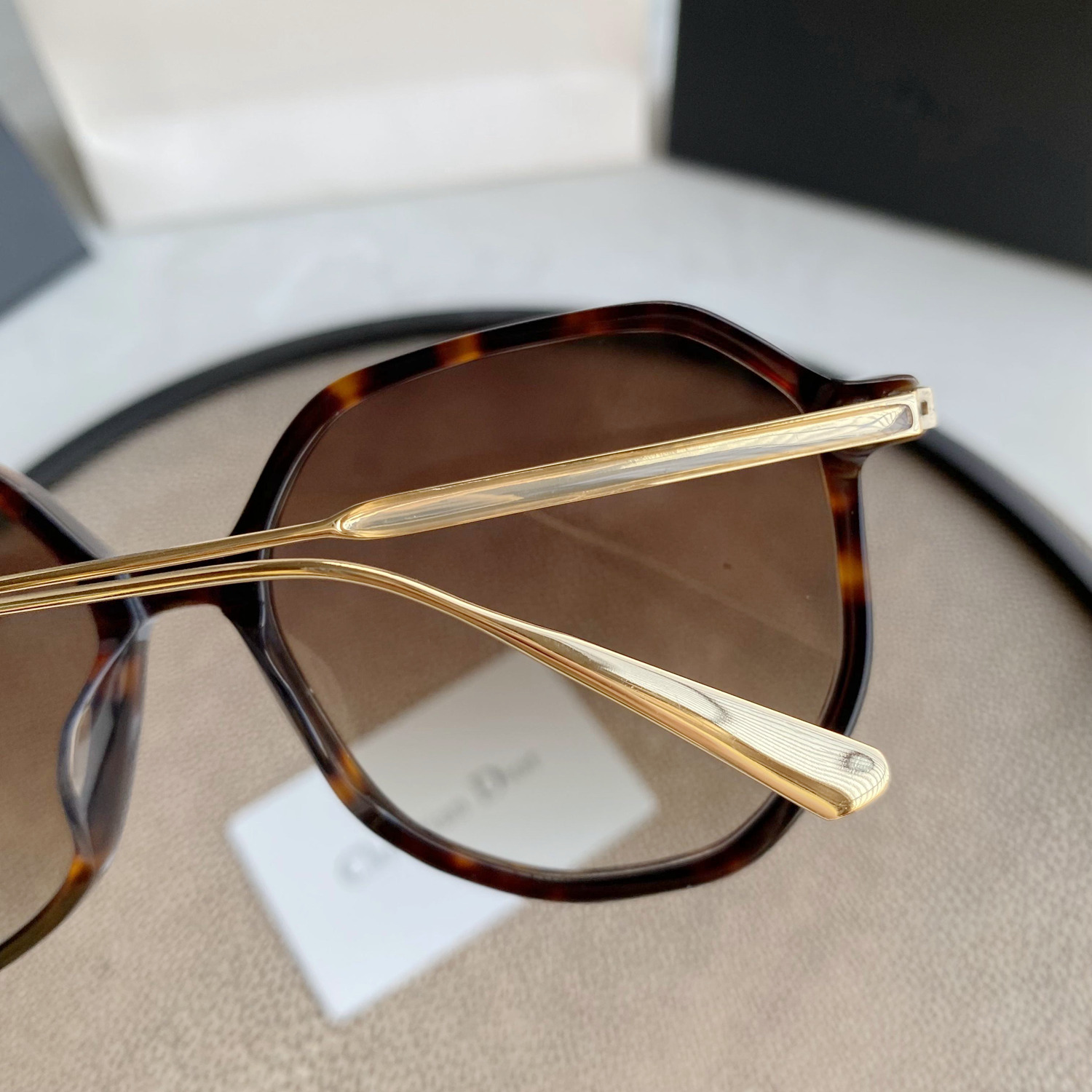 Round Sunglasses