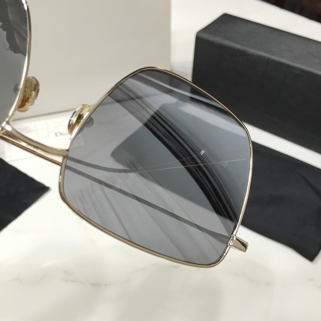 Stellaire Square Sunglasses