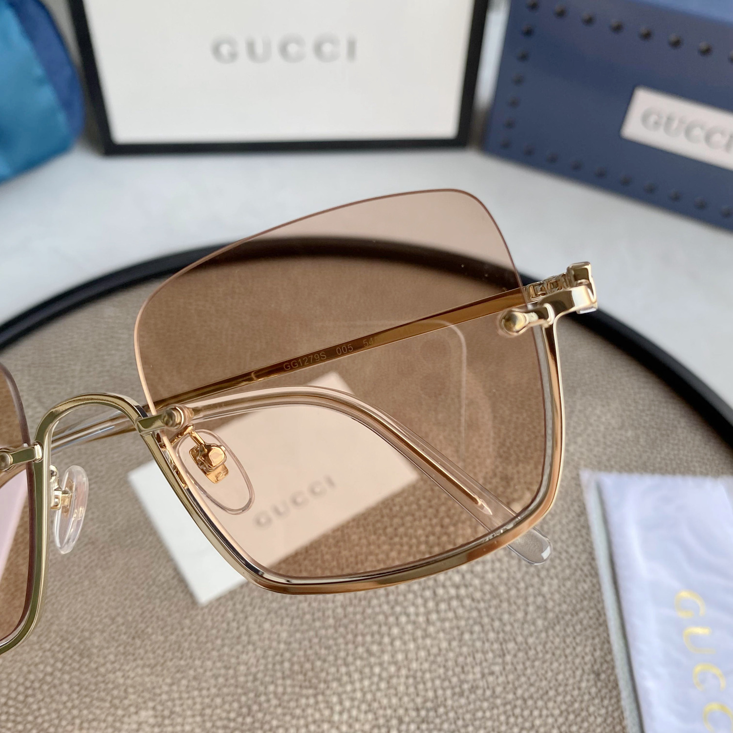 Gvc*1 EYEWEAR SUNGLASSES