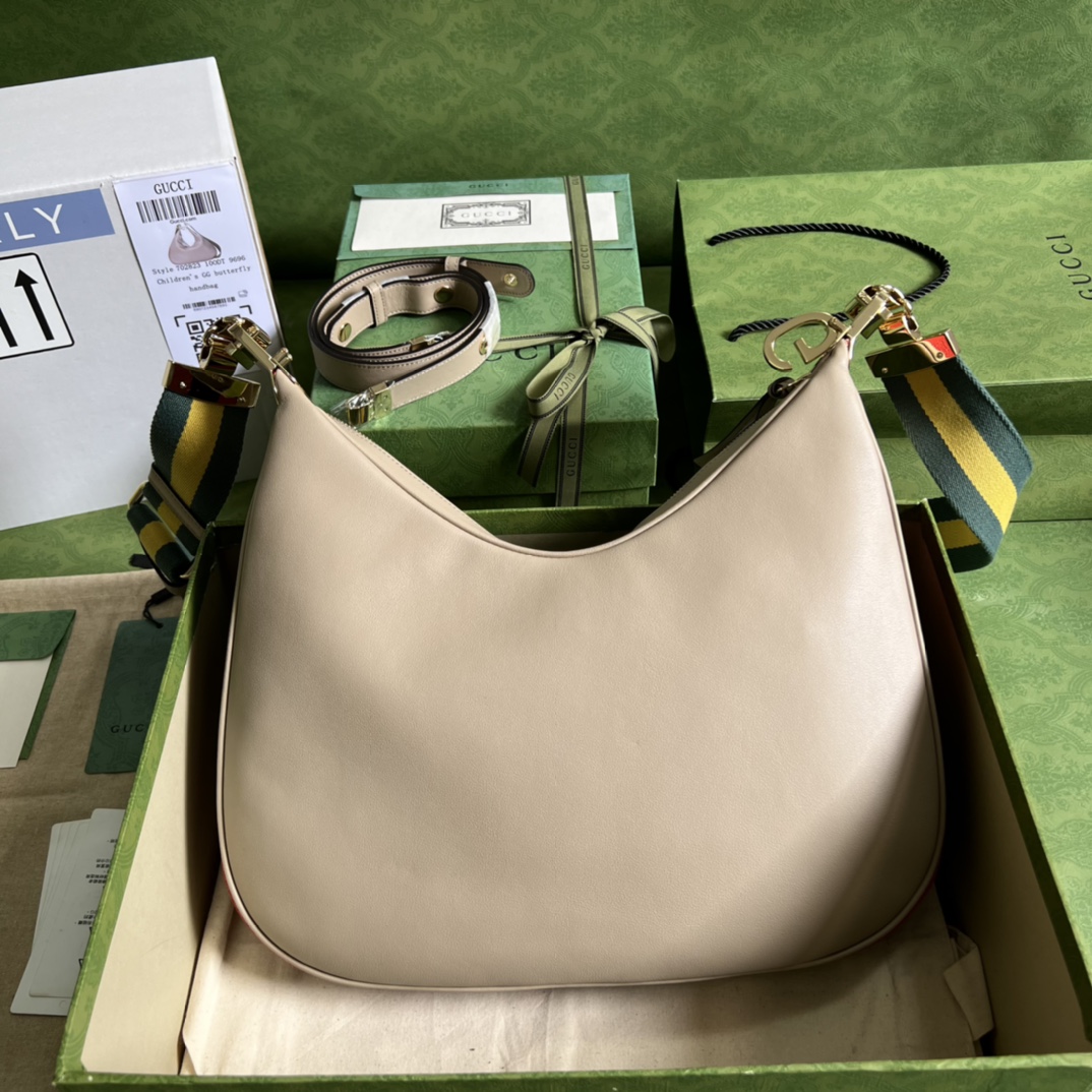 Gvc*1 Attache large shoulder bag