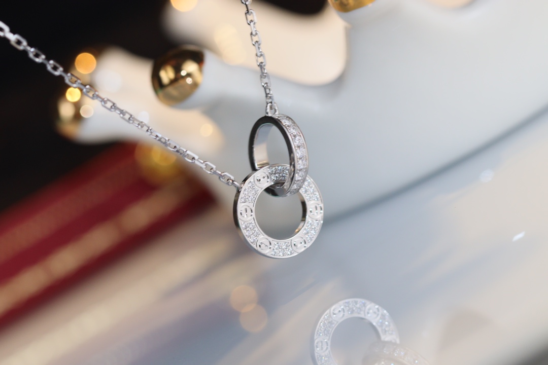 Ca*t1er Love D1am0nd-Paved Necklace