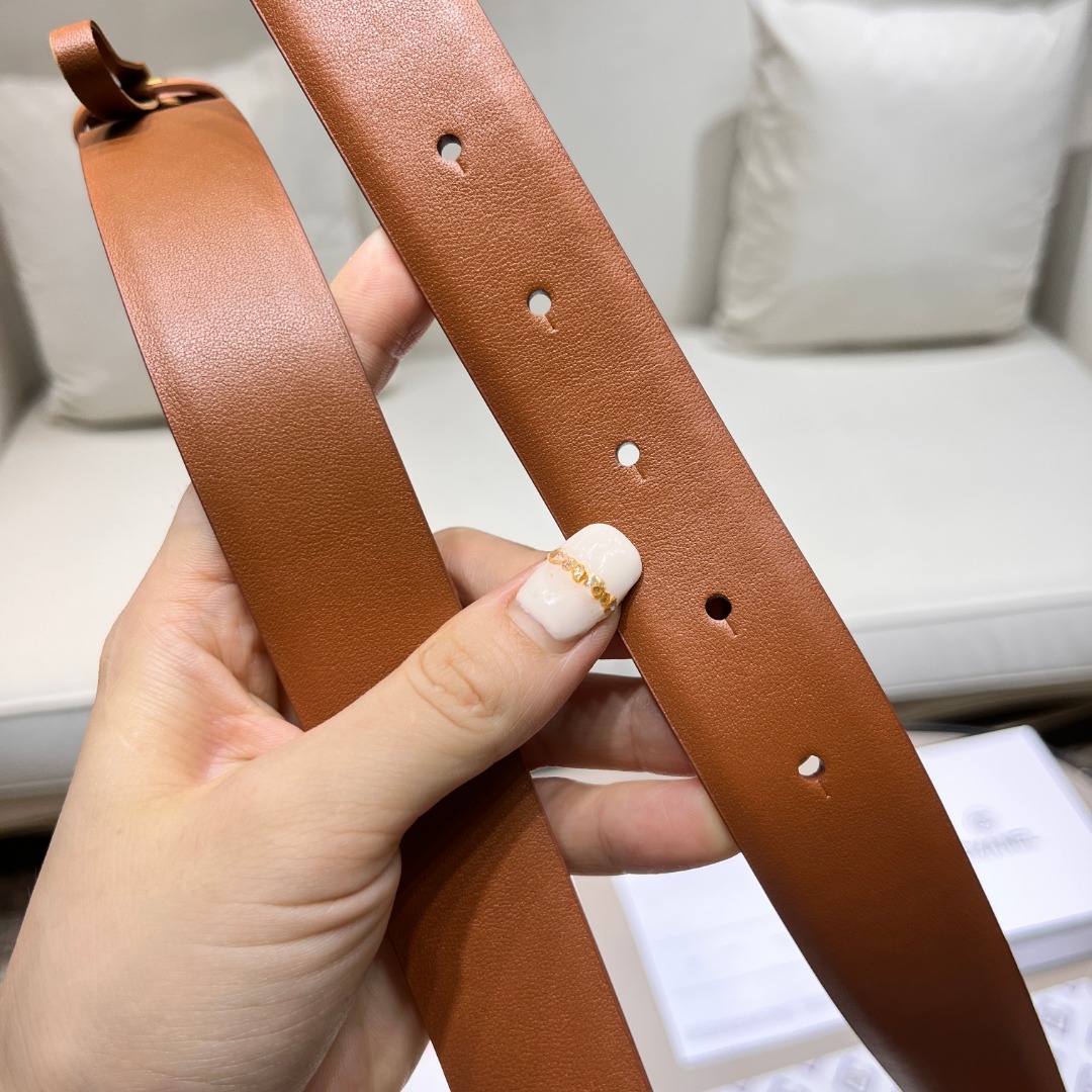 Ch**el leather belt