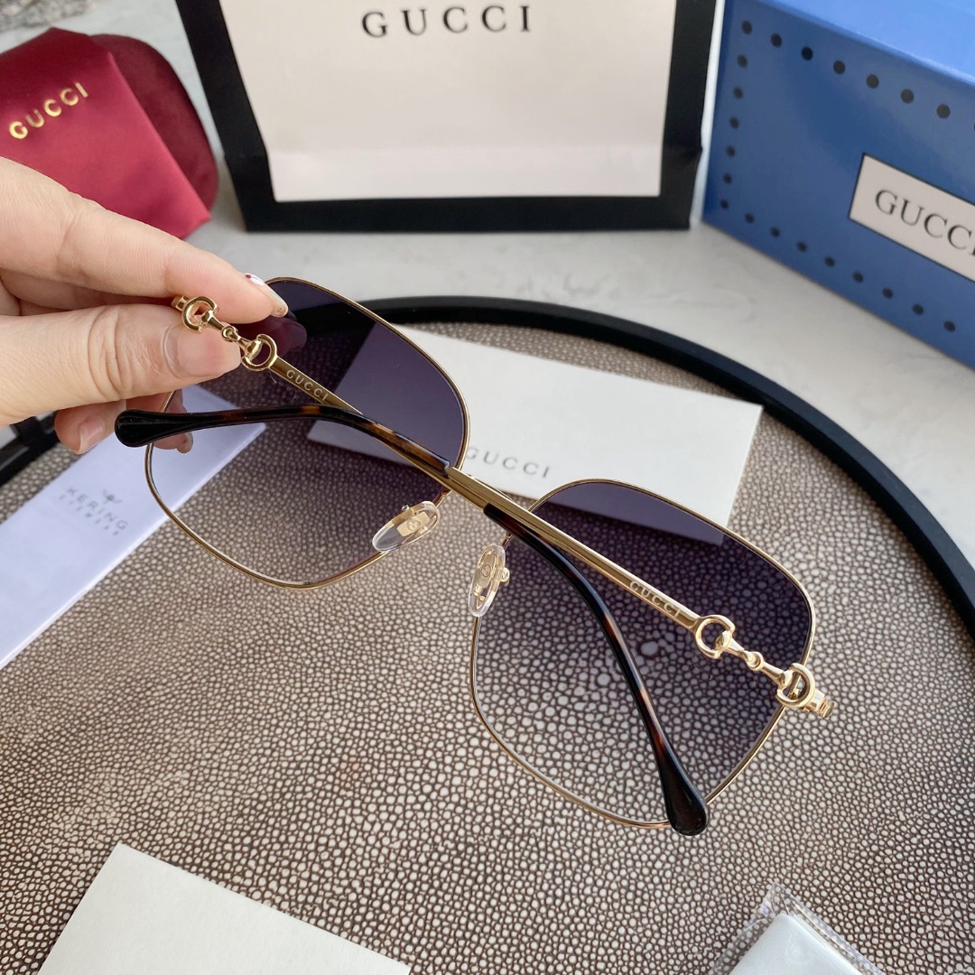 SQUARE-FRAME SUNGLASSES