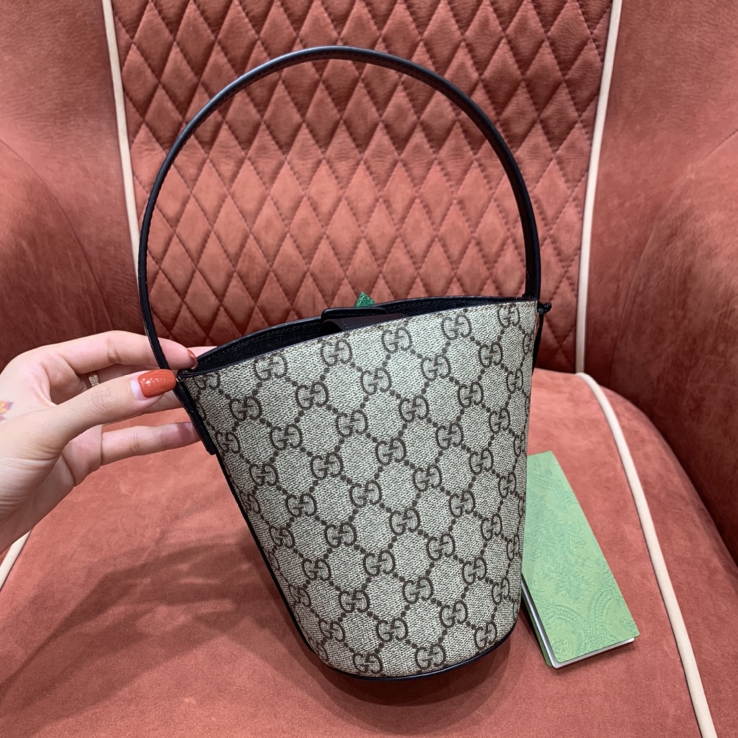 Gvc*1 Tote bag