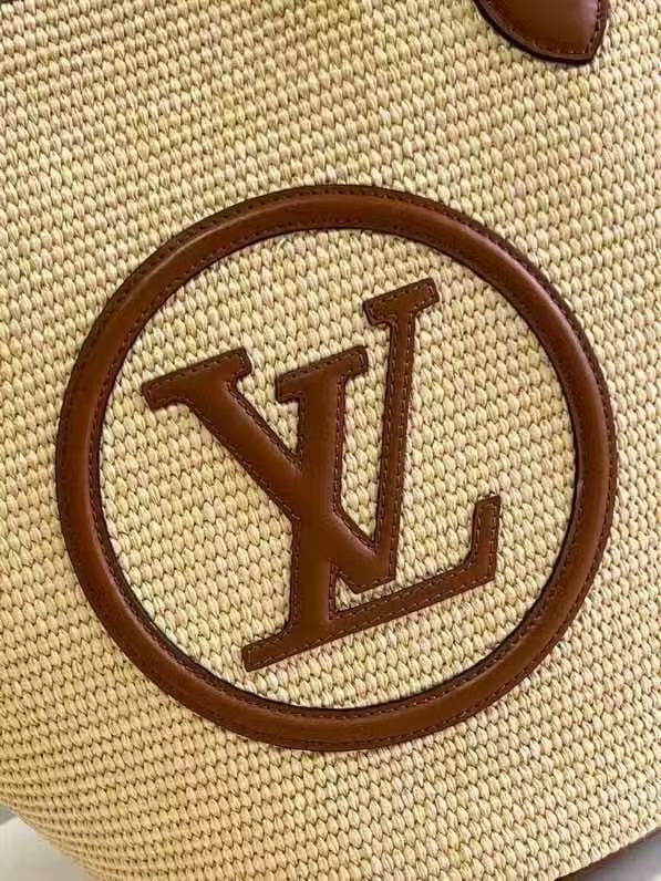 L0vis Vvtt0n SAINT JACQUES Beach Tote