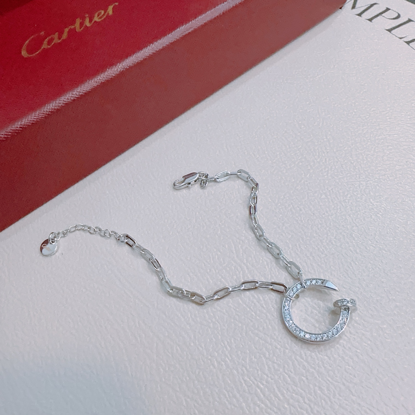Ca*t1er Juste un Clou Bracelet