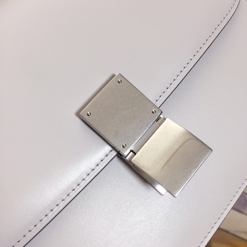 Ce1i*e BOX