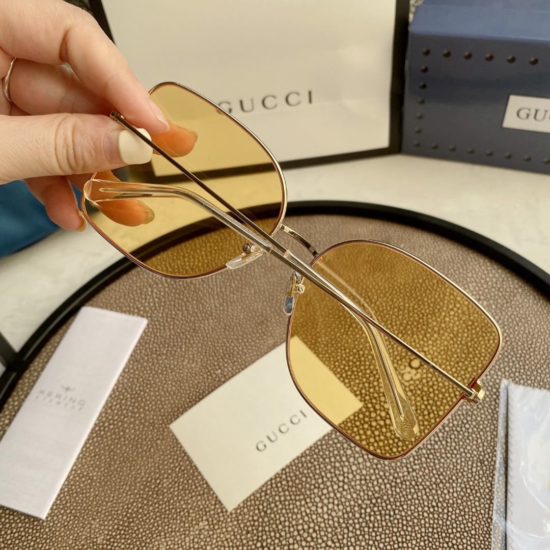 Women’s Metal Sunglasses