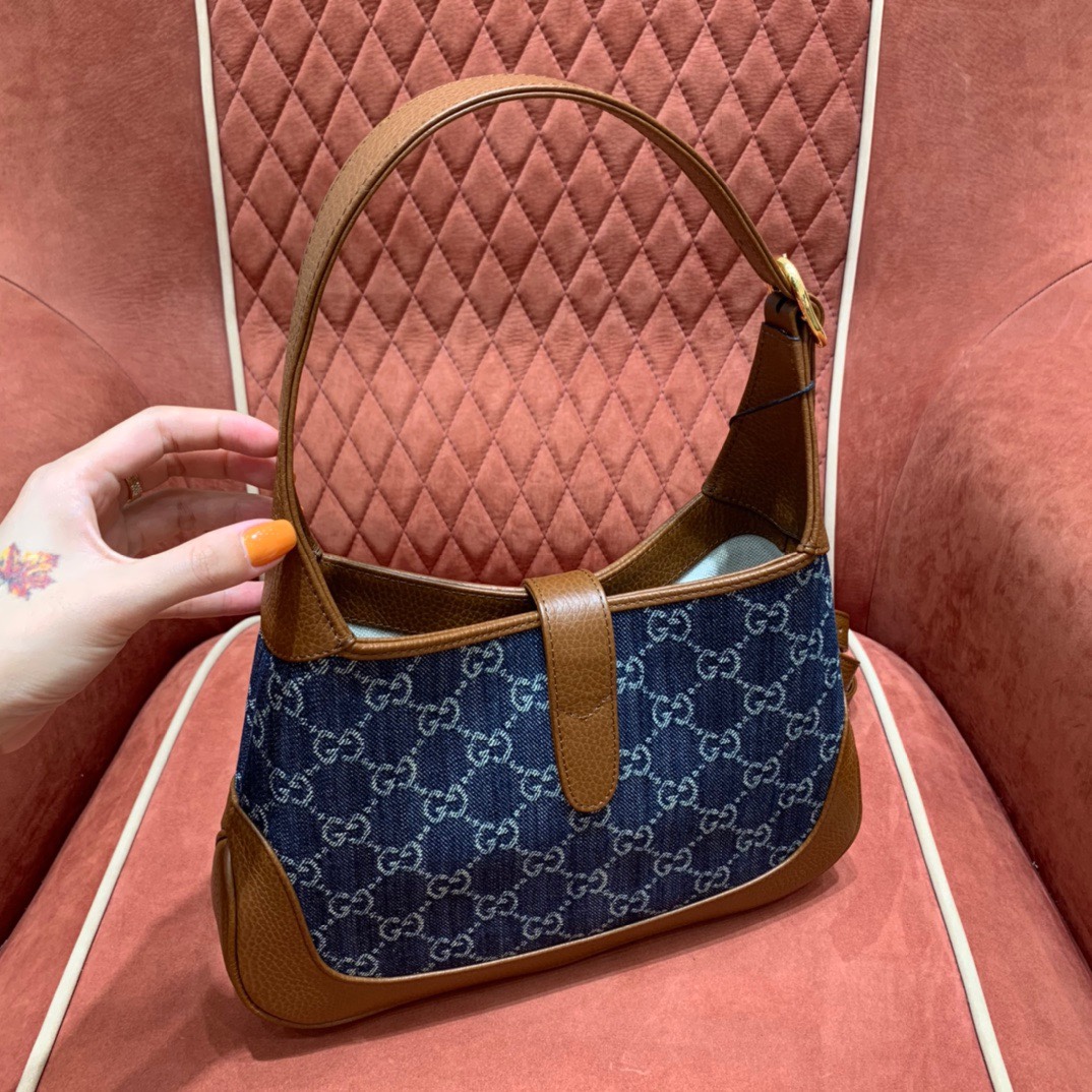 gv*c1 De*1m handbag