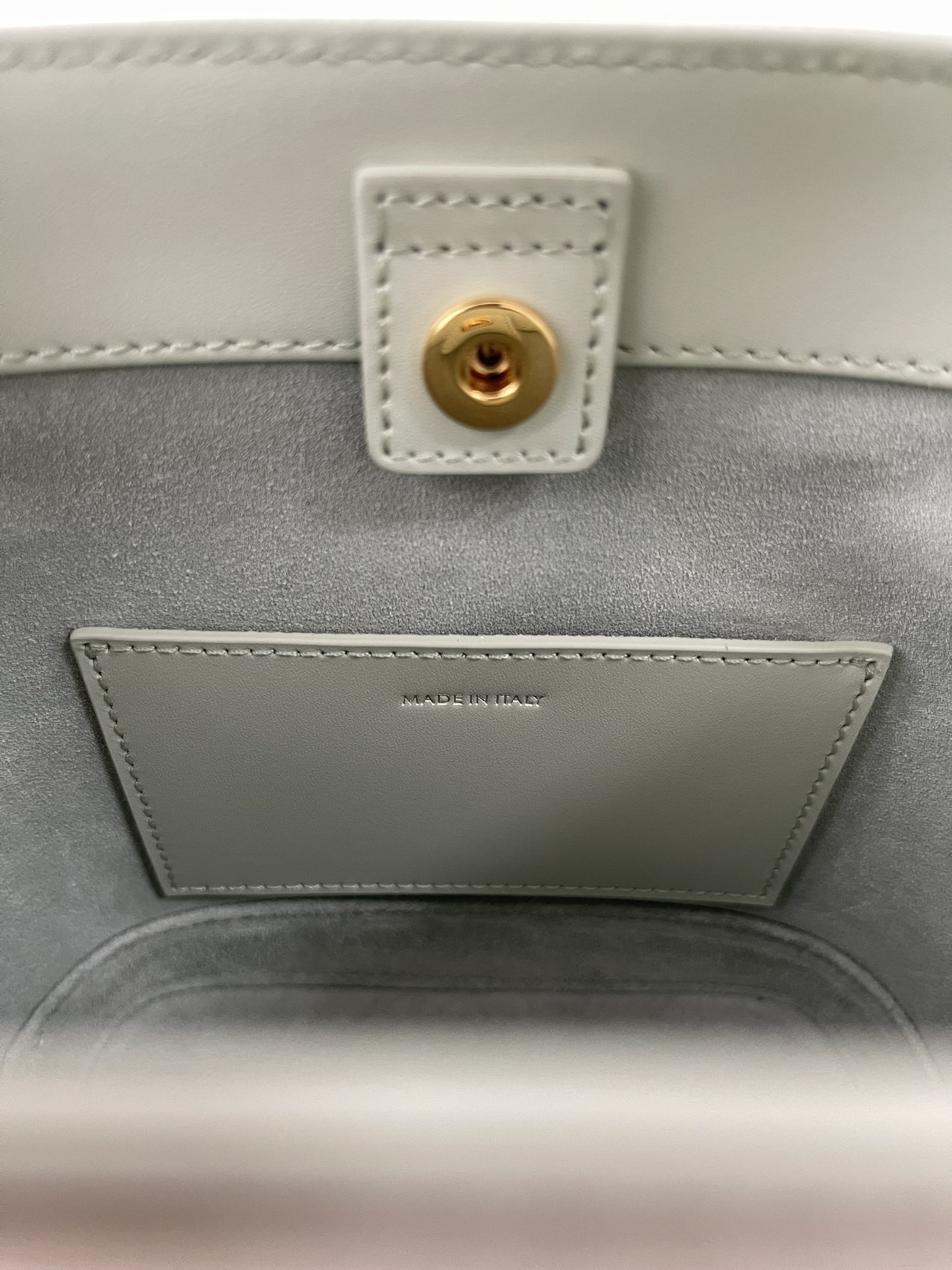 Ce1i*e Leather bag