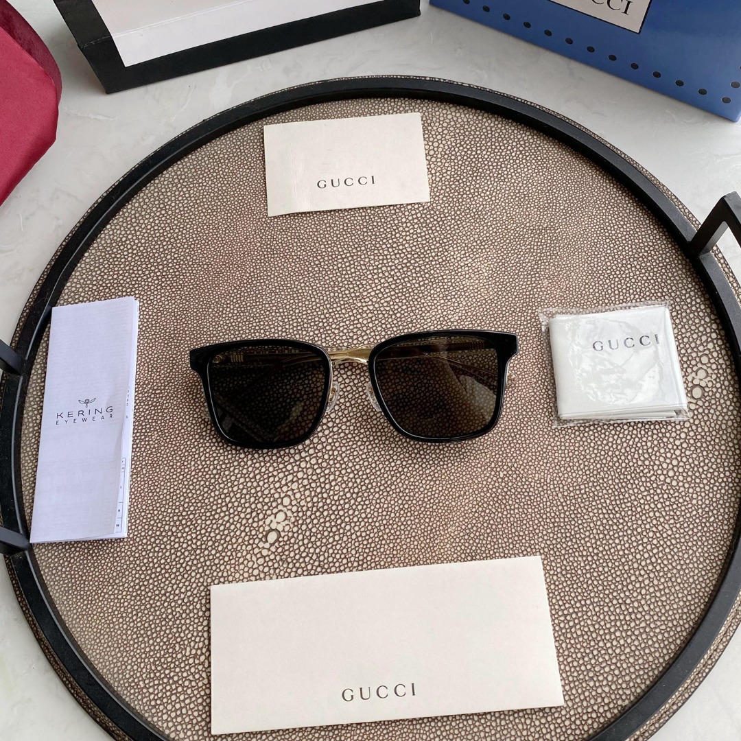 Gvc*1 Eyewear square tinted sunglasses