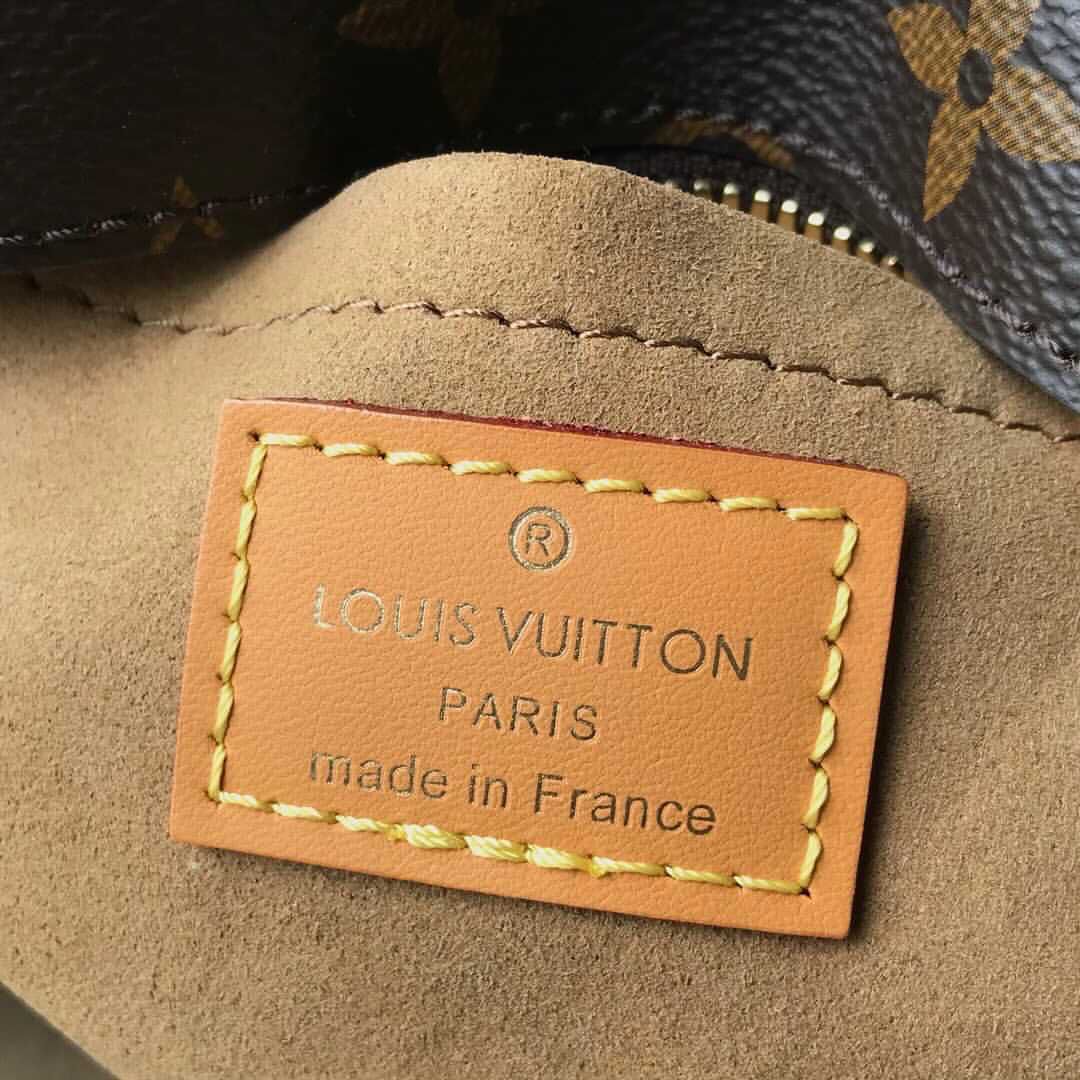 L0vis Vvtt0n Game On Cœur Bag