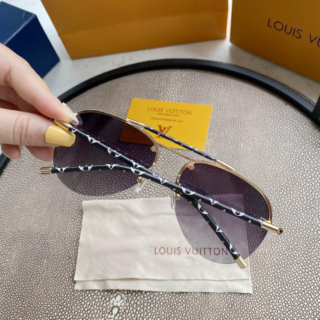 Pink Gradiant Monogram Stem Aviators