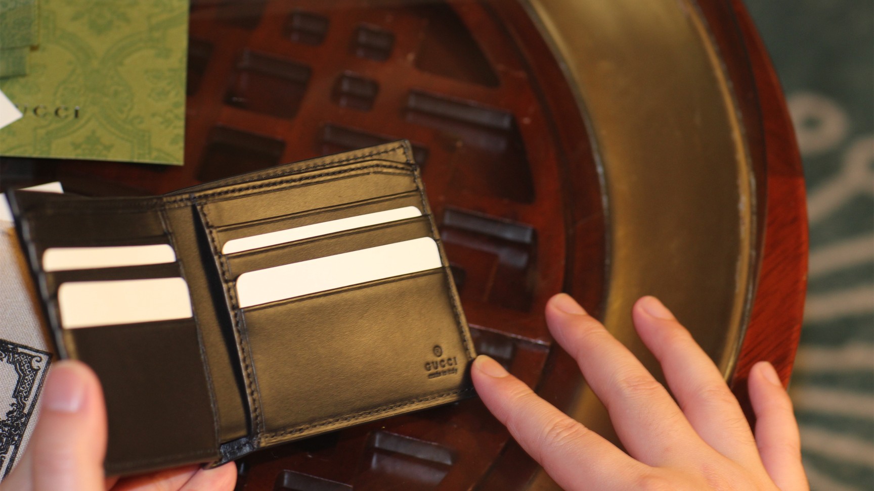 Gvc*1 Signature wallet