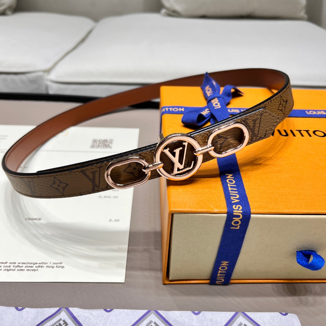 LV D1am0nd Plug Outlet