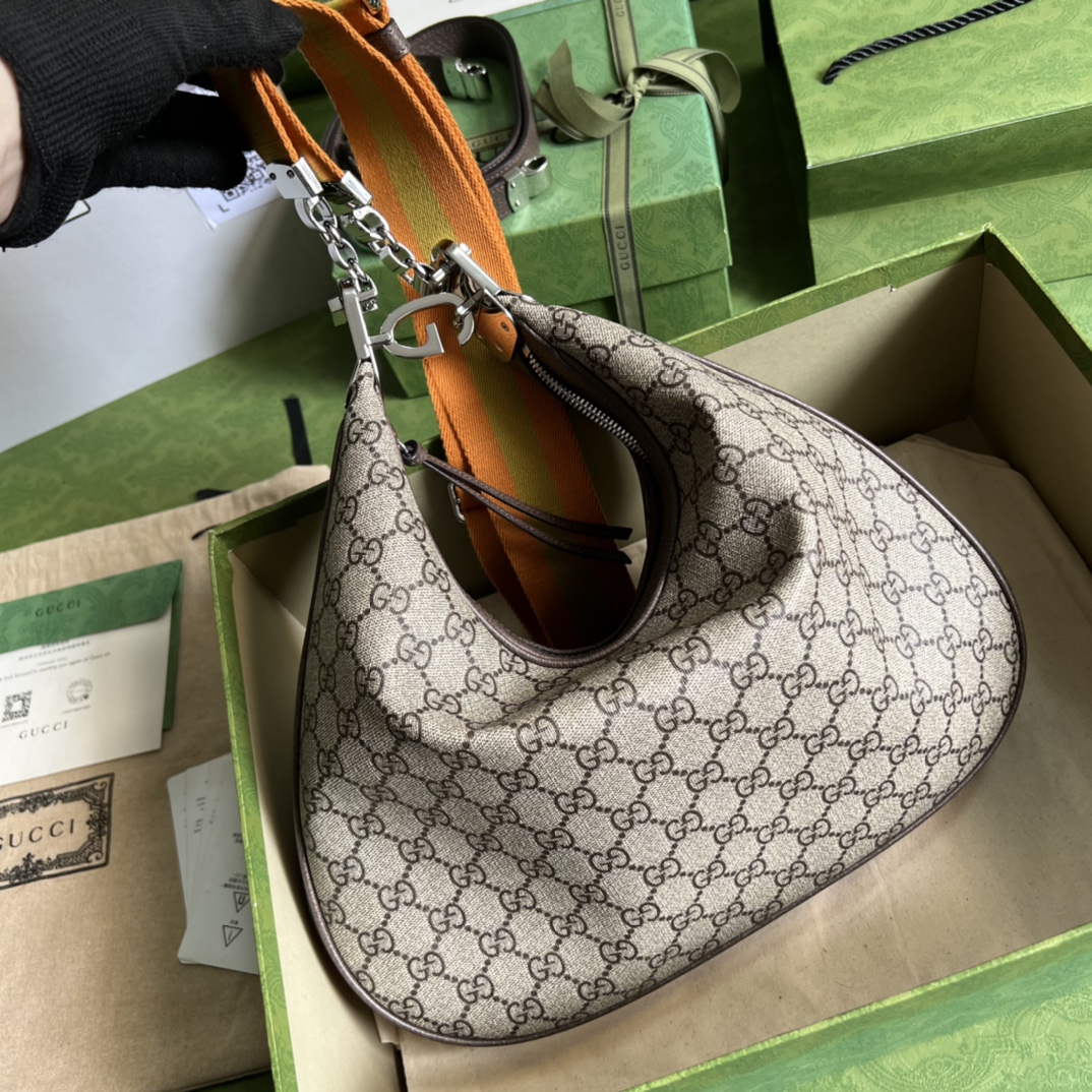 Gvc*1 Attache large shoulder bag