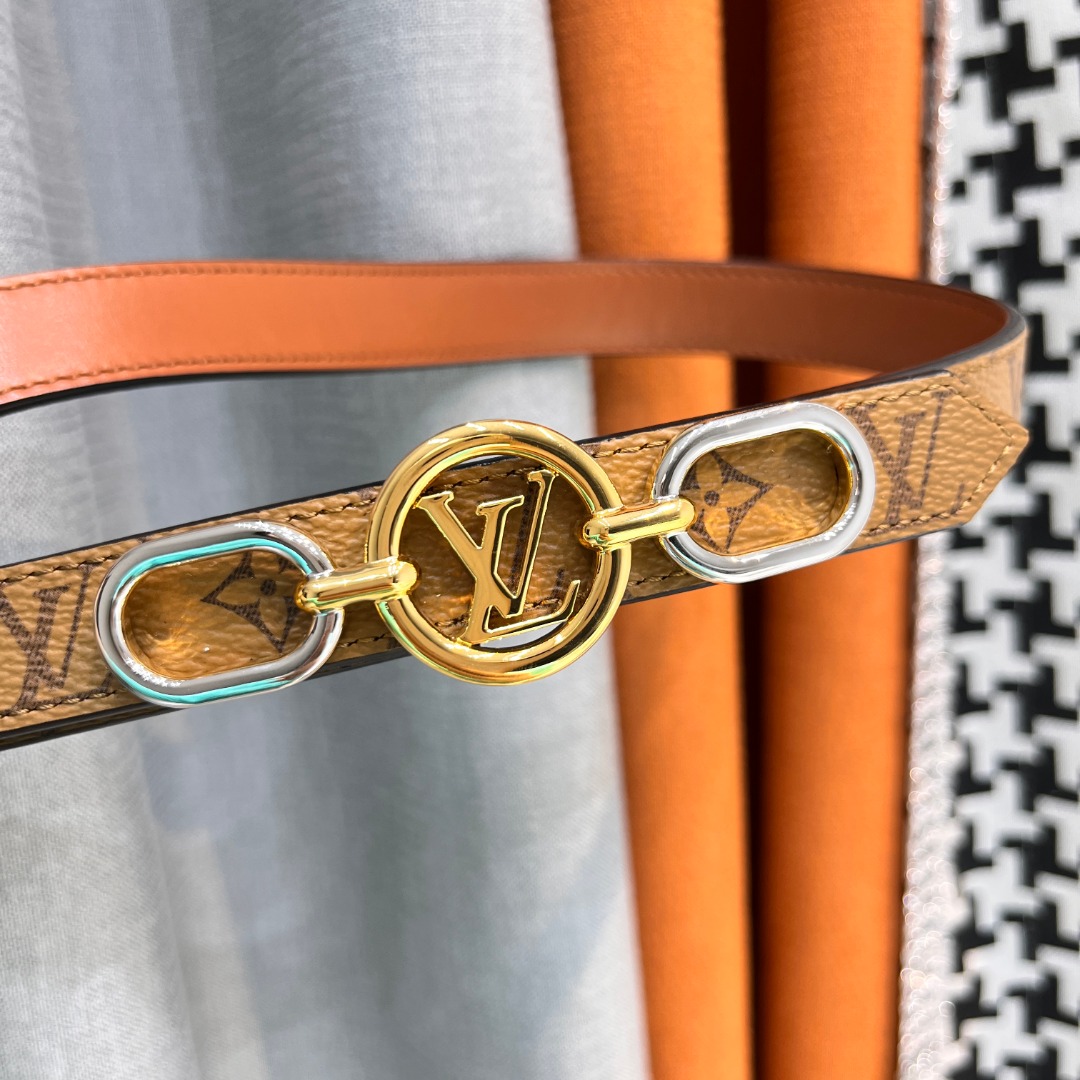 LV D1am0nd Plug Outlet