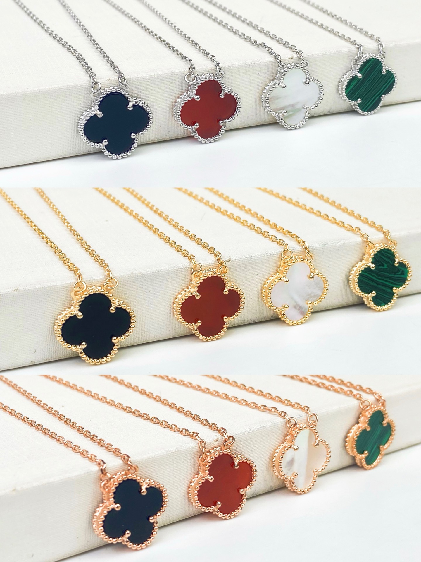 V*n Cl**f Vintage Alhambra Necklace