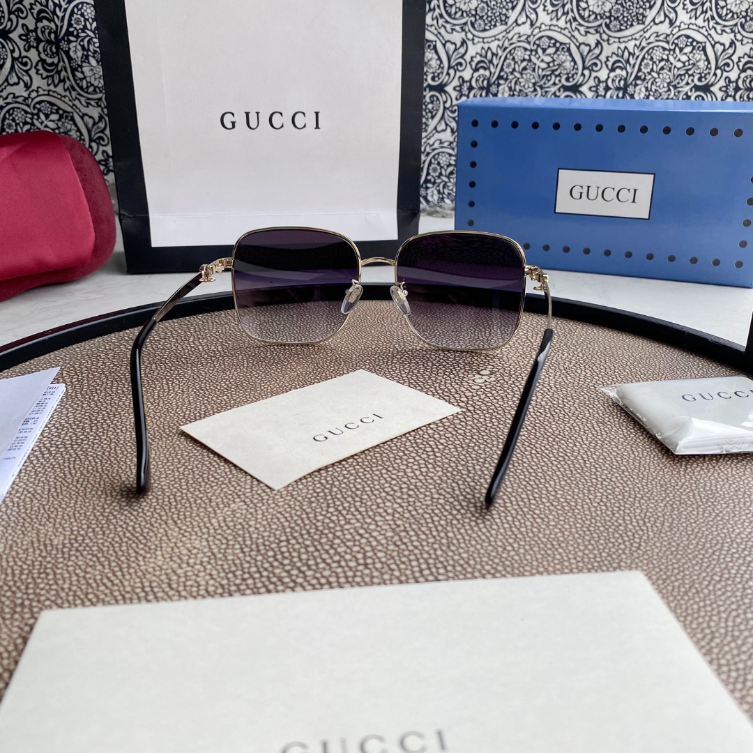 SQUARE-FRAME SUNGLASSES
