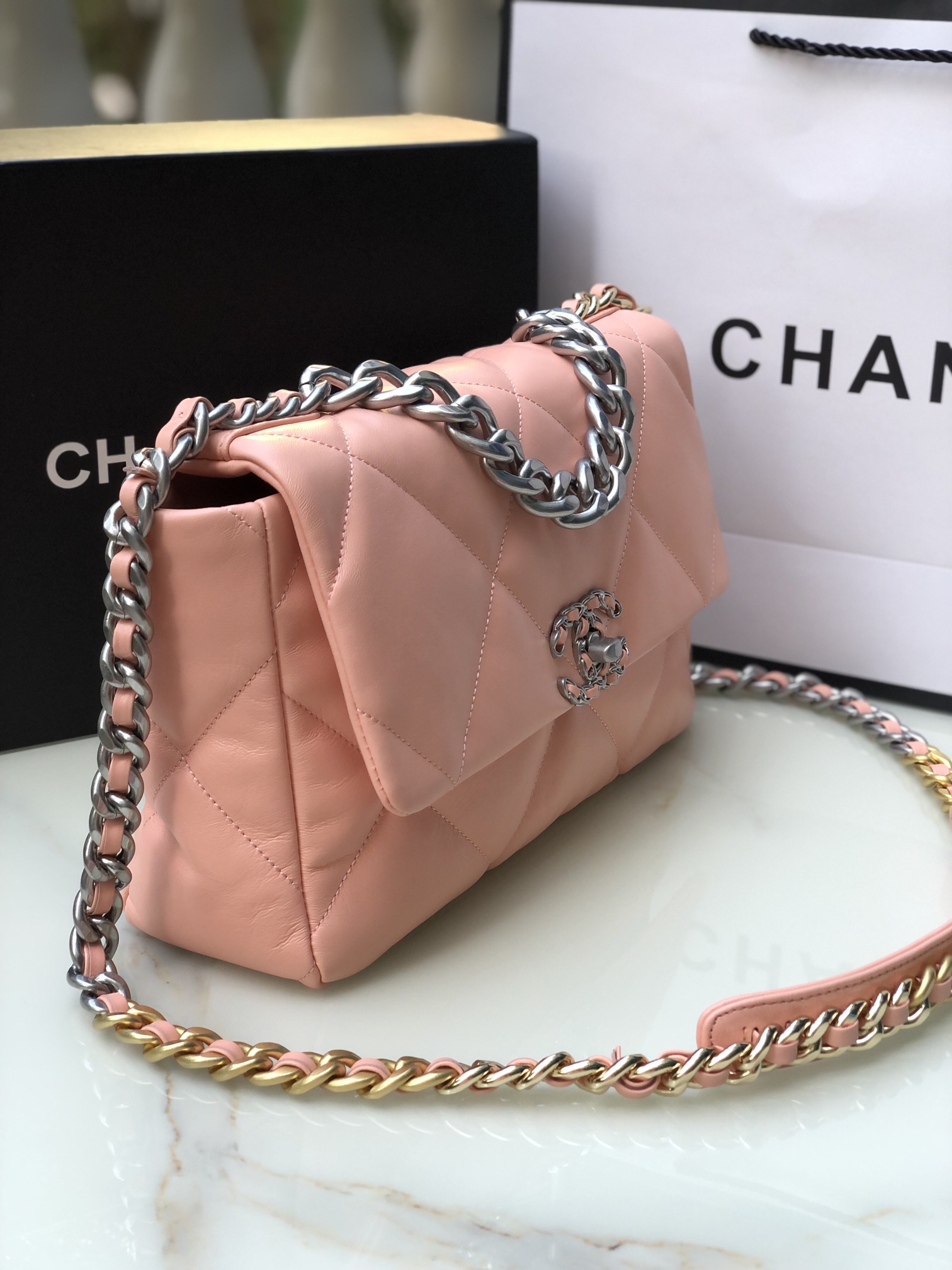 Ch**el 19 medium