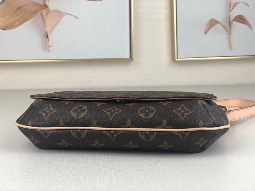 L0vis Vvtt0n Musette Tango Short Shoulder Bag