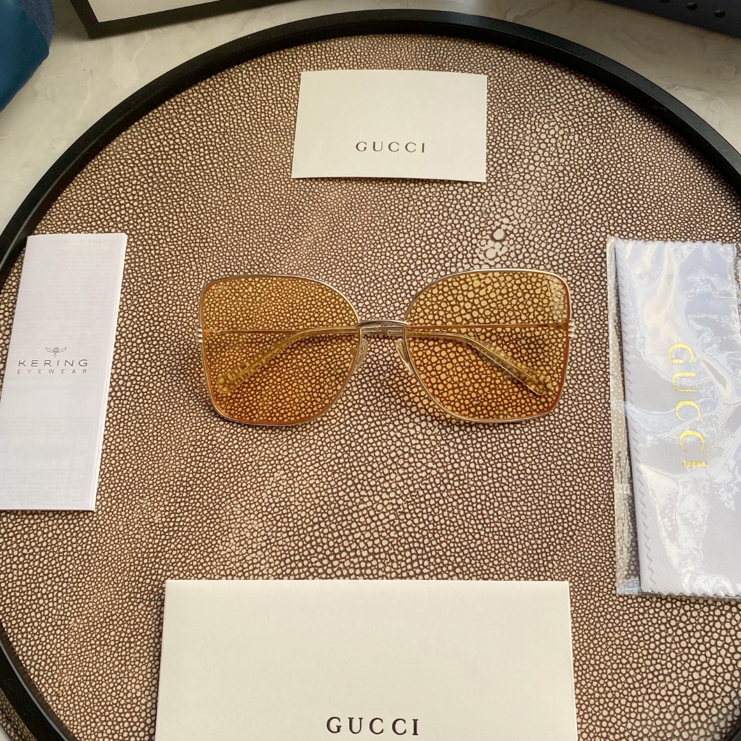 Women’s Metal Sunglasses
