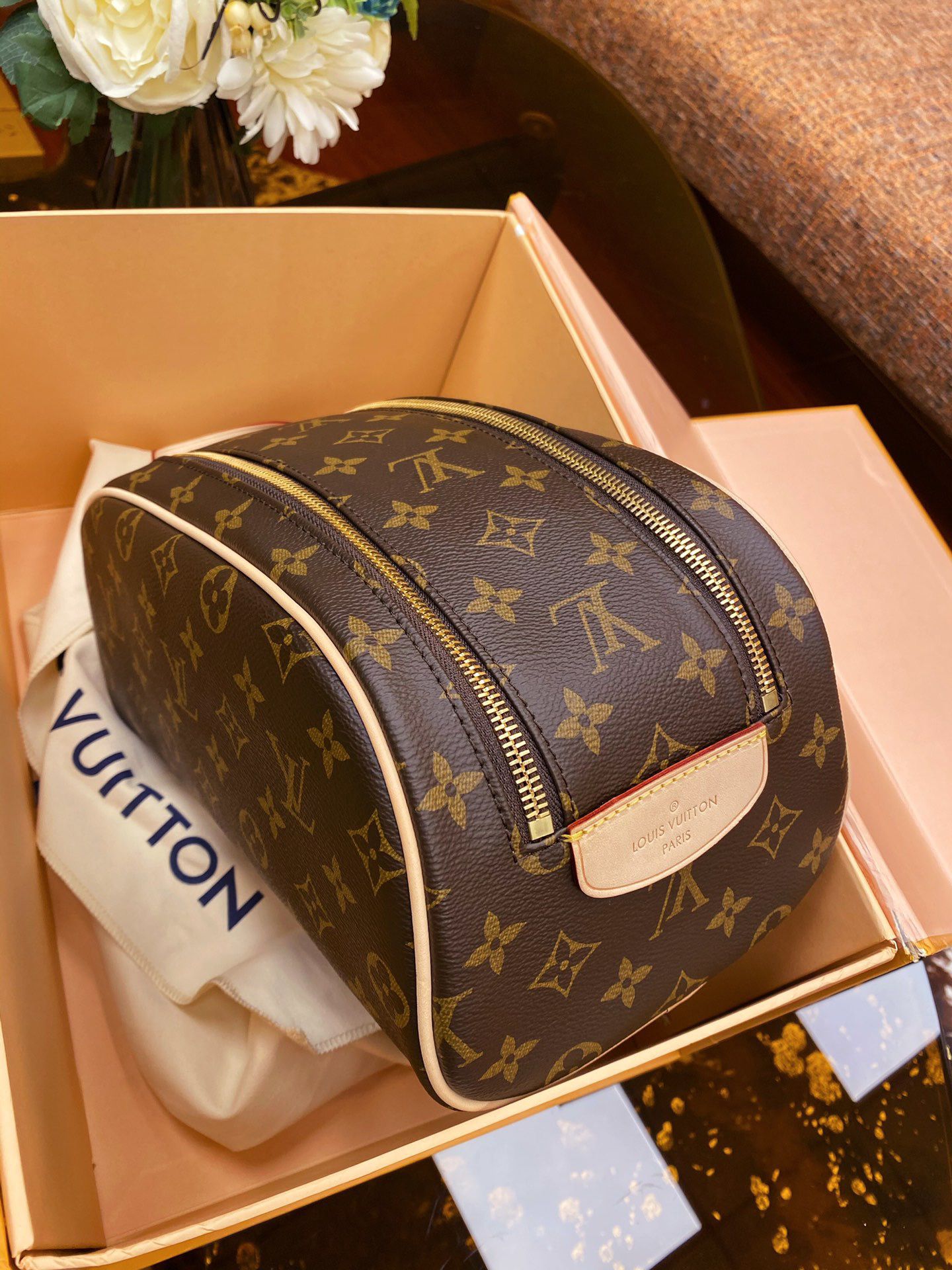 L0vis Vvtt0n King Size Toiletry Bag