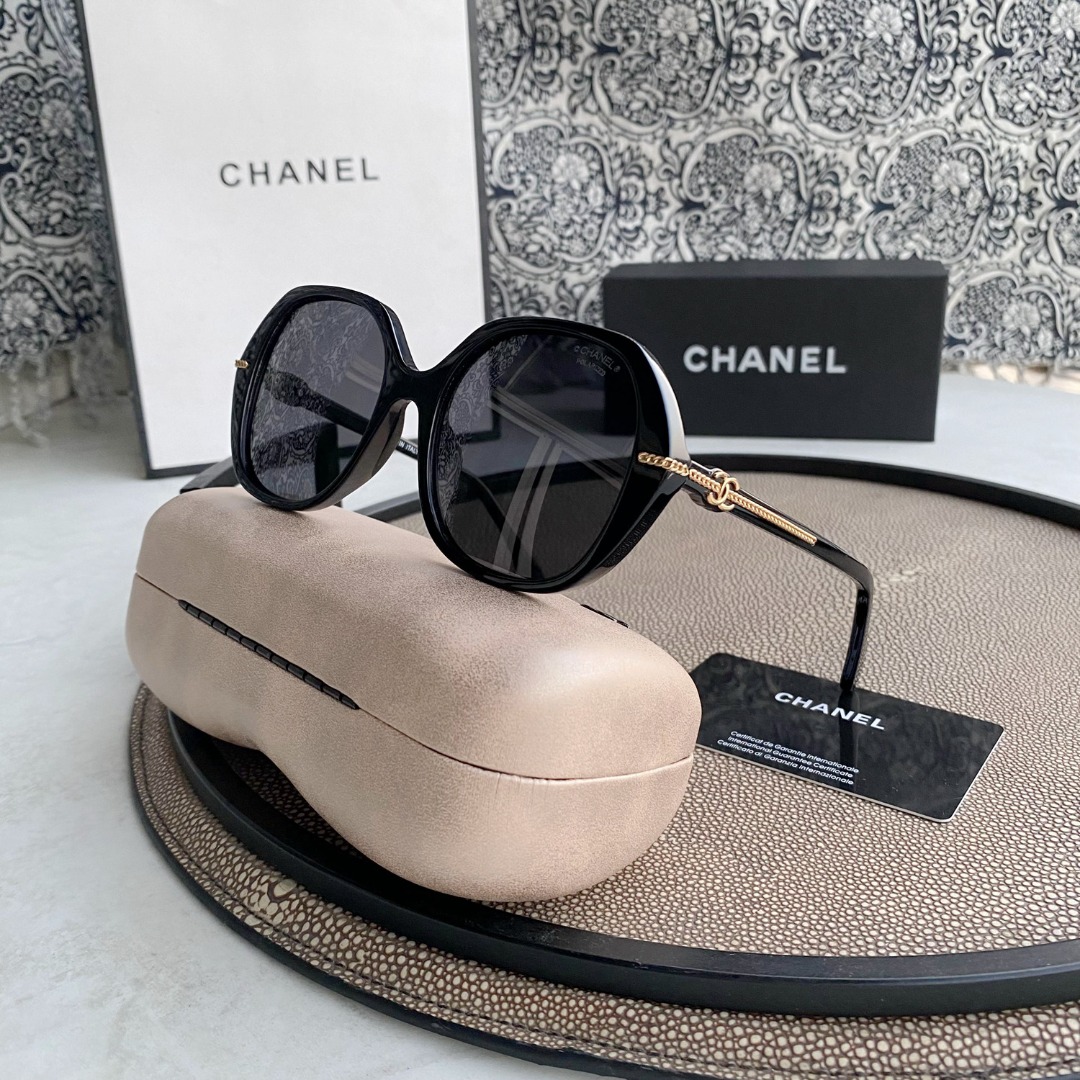 Round Sunglasses