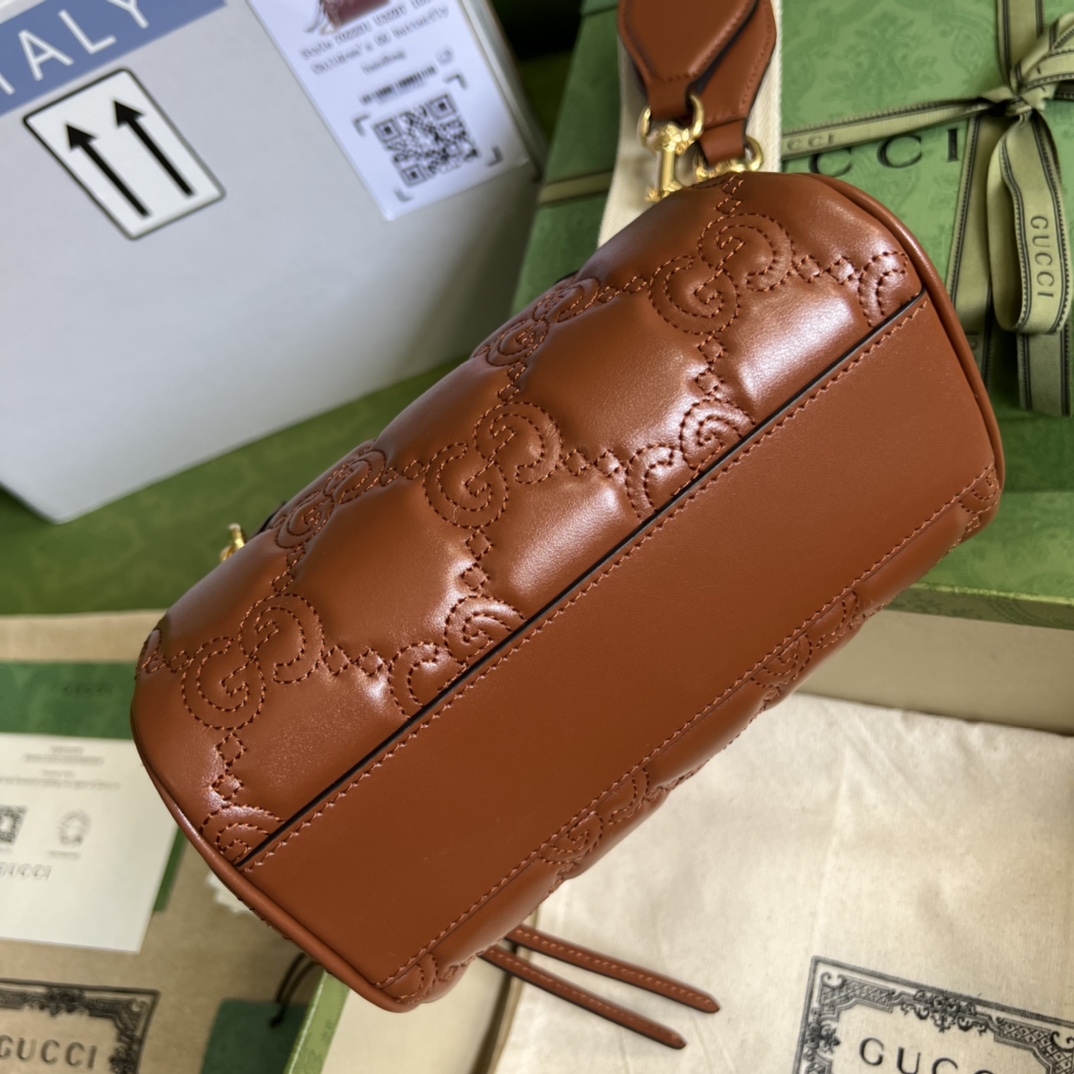 GG Matelassé leather mini bag