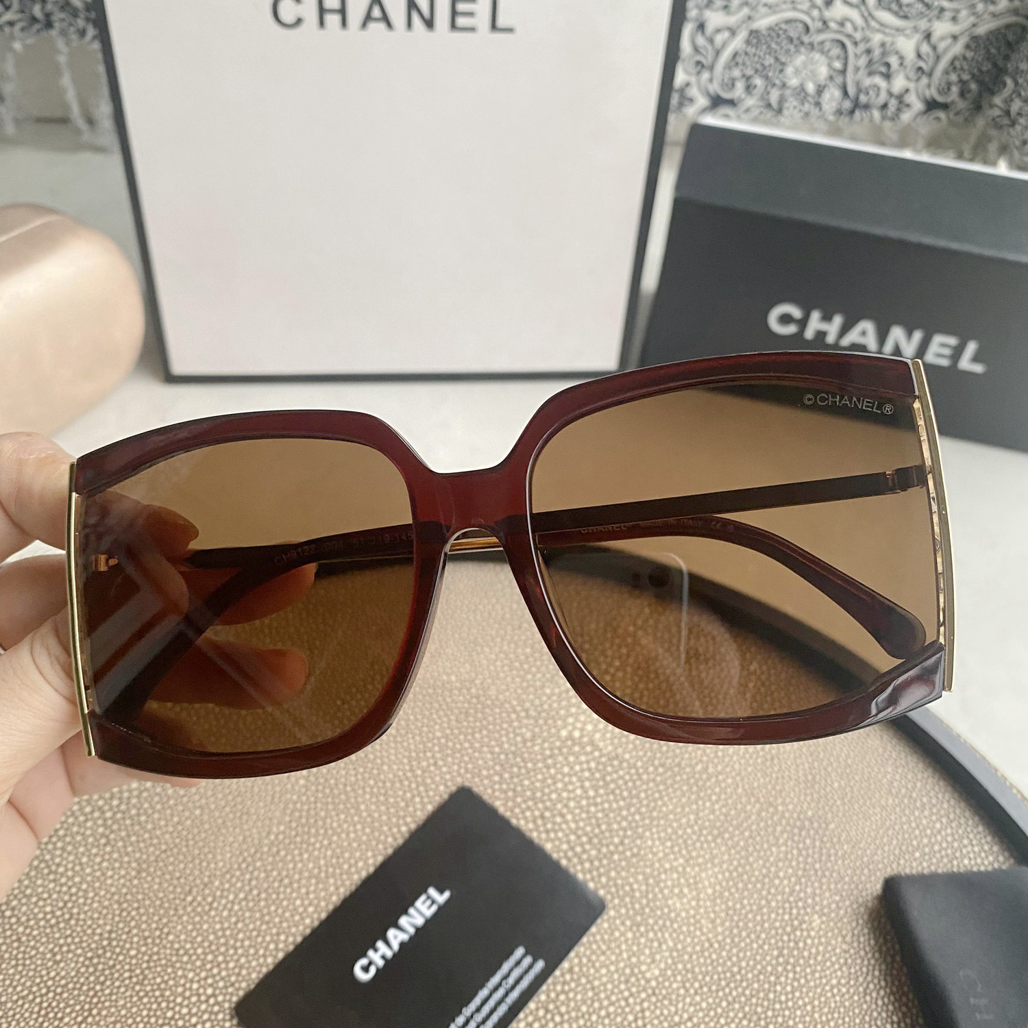 Vintage Ch**el sunglasses