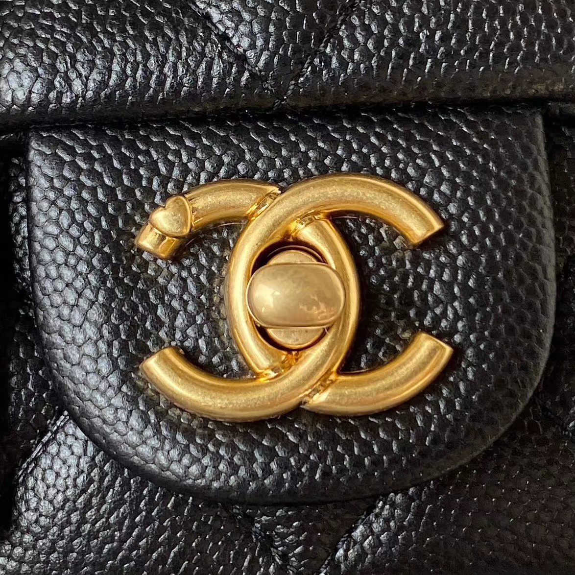 ch**el G01den ball in small