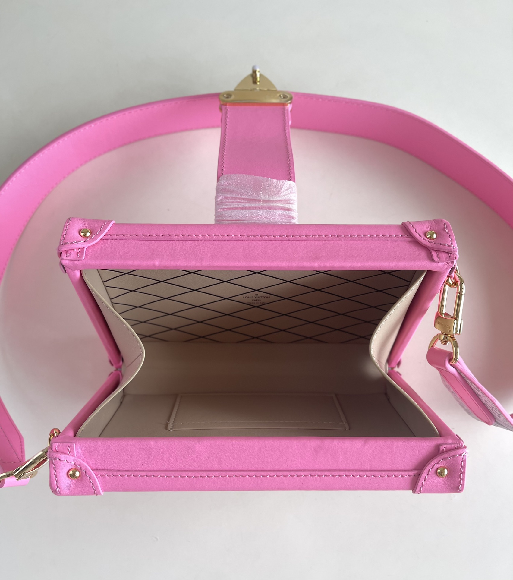 L0vis Vvtt0n LV Petite Malle Shoulder Bag