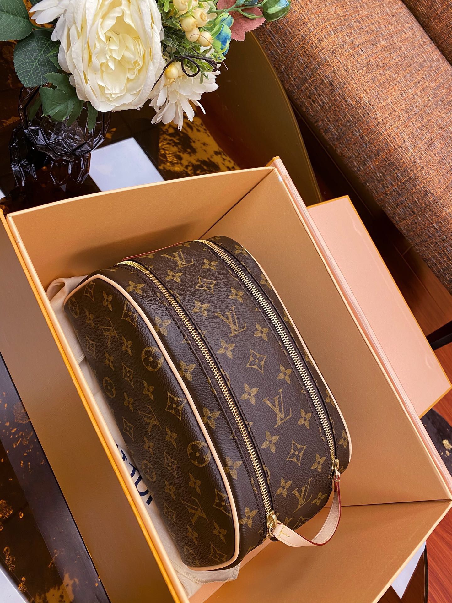 L0vis Vvtt0n King Size Toiletry Bag